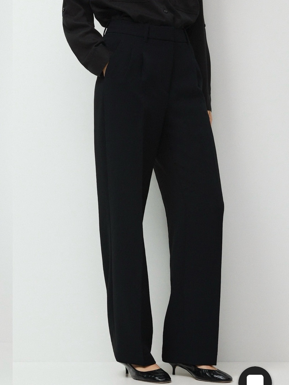 Aritzia Efforless Pants Black High-Waist Wide-Leg Trousers 32 Inseam Size 12